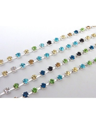 Chaine argenté avec strass multicolore dans les tons de bleu