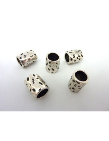 Perles passant tube 16mm en métal argenté gravé et martelé