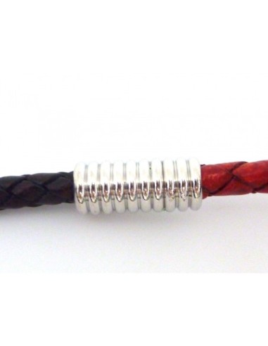 Fermoir aimanté tube pour cordon de 5,5mm en métal argenté strié