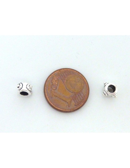 20 Perles tube fine gravé 5mm en métal argenté à gros trou
