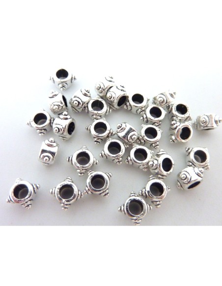 20 Perles tube fine gravé 5mm en métal argenté à gros trou