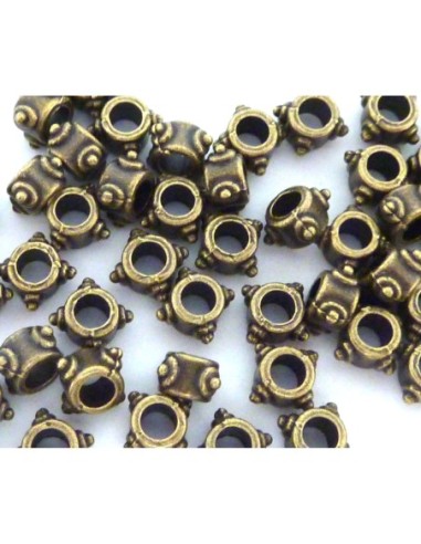 50 Perles tube fine gravé 5,3mm en métal bronze , trou