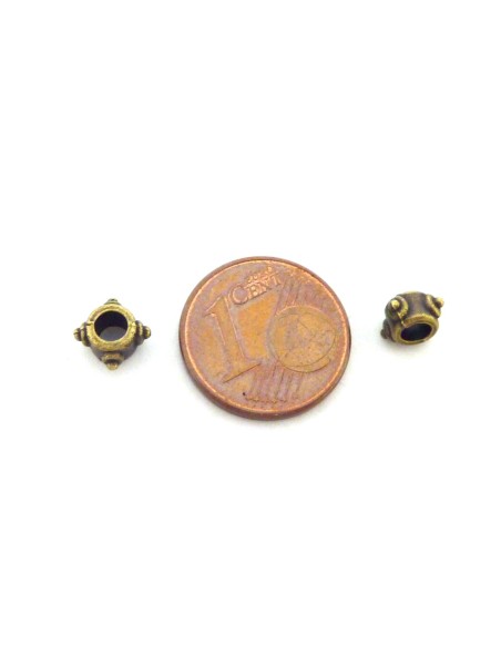 50 Perles tube fine gravé 5,3mm en métal bronze , trou