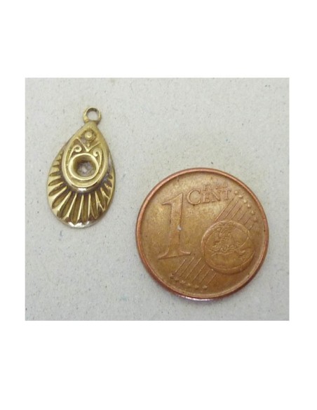 Pendentif goutte Vintage 50's en laiton doré vieilli