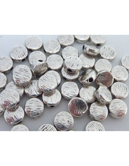20 Perles pastille gravé 6mm en métal argenté