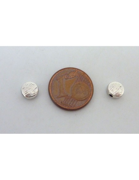 Perles pastille gravé en métal argenté