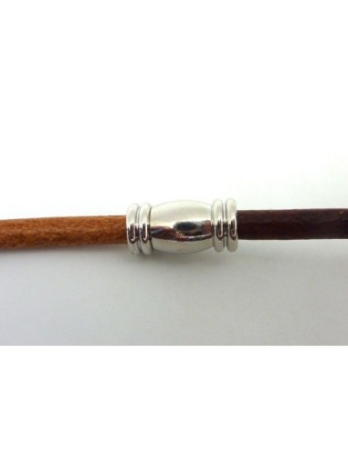 Fermoir aimanté tube arrondi embout 4,5mm en métal argenté