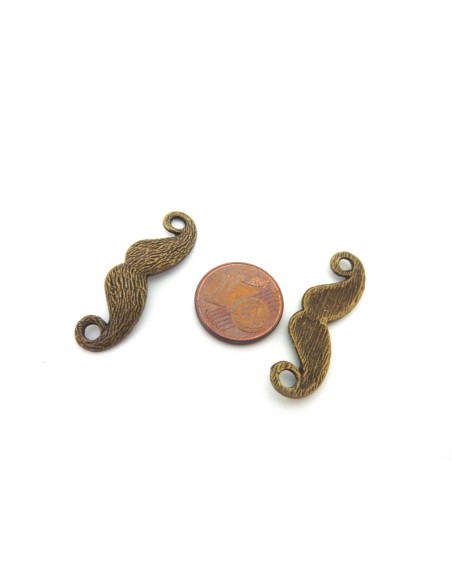 5 Perles pendentifs, connecteurs moustache 32,2mm en métal bronze