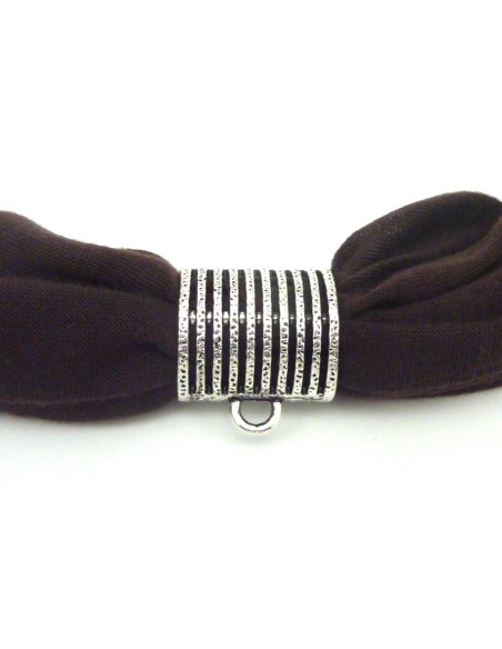 Support breloque XXL passant pour foulard en métal argenté travaillé