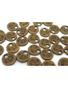 breloque pastille en métal de couleur bronze martelé 12mm 2