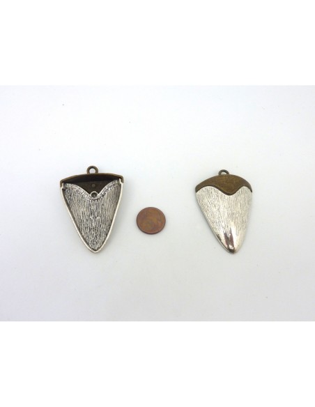 Pendentif corne metal argente et bronze