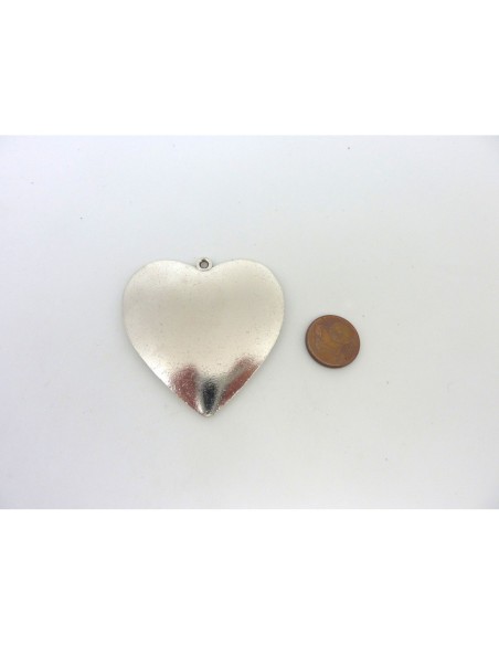 Grande breloque forme coeur de couleur argenté en métal