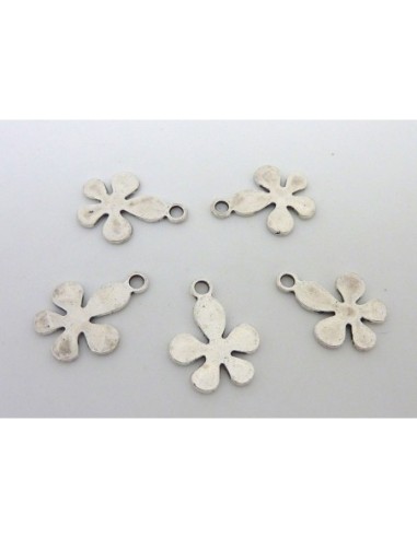20 Breloques fleur en métal argenté 18mm