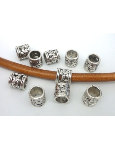 10 perles passant tube ajouré 10,3mm en métal argenté motif fleur