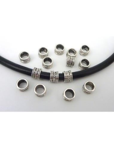 10 Perles gravé 9,3mm en métal argenté à gros trou