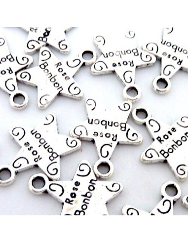 Charm étoile argenté en métal gravé Rose Bonbon