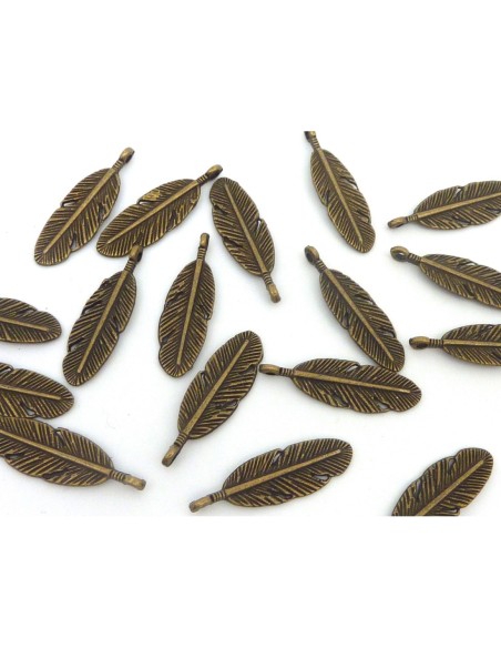 breloque plume en métal de couleur bronze pour cordon 1,5mm breloque plume en métal de couleur bronze pour cordon 1,5mm