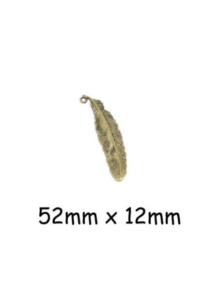 Grande Breloques plume en métal doré pâle