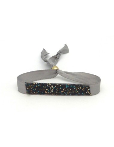 Kit de création Bracelet ruban gris clair ajustable et microbilles multicolore thermocollante fond noir
