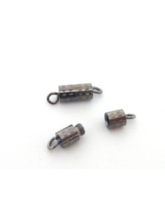 Fermoir à visser 4mm de couleur gris foncé hématite 