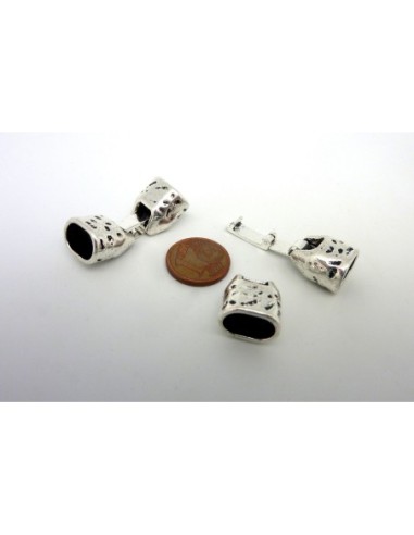 Fermoir clip martelé argenté en métal