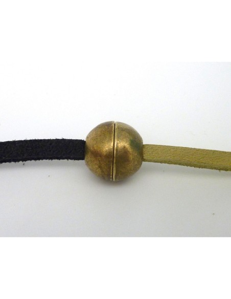 Fermoir aimanté boule en métal de couleur bronze pour cordon de 3,5mm