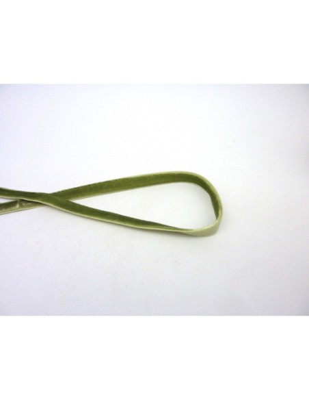 Galon plat  velours élastique vert amande