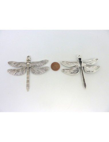 Breloque libellule en métal argenté pas chère