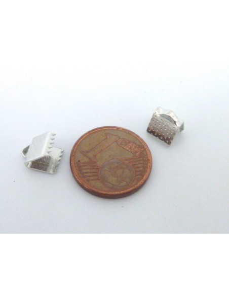 R-20 Embouts griffe serre ruban, lacet, fil cordon 6,1mm en métal argenté gravé de points