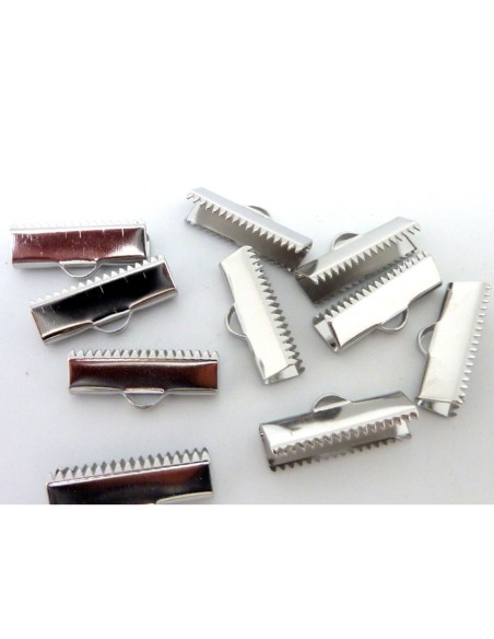 Embout griffe 20mm serre ruban, lacet, fil cordon en métal argenté lisse