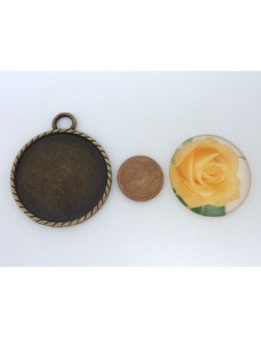 Pendentif bronze en métal plus cabochon fleur rose jaune