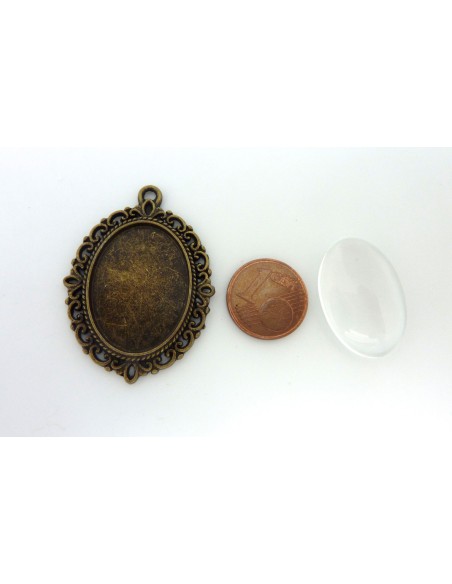 Support pendentif ovale en métal de couleur bronze  + cabochon en verre 25 X 18mm