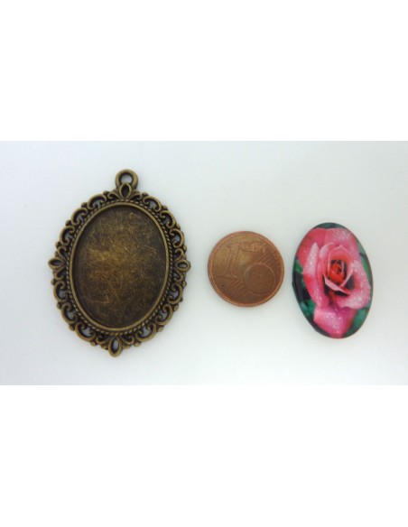 Support pendentif ovale en métal de couleur bronze  + cabochon en verre 25 X 18mm