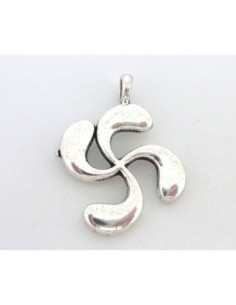 10 Breloques pendentif, croix basque 29,7mm en métal argenté