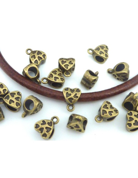 5 perles support breloque coeur 11,4mm ou bélière filigrane coeur en métal de couleur bronze gravé de coeur