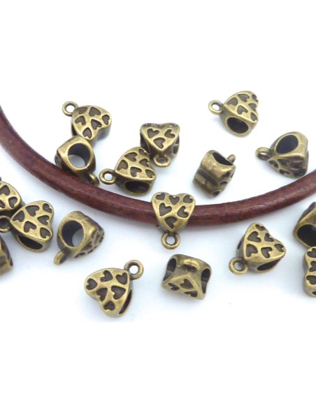 5 perles support breloque coeur 11,4mm ou bélière filigrane coeur en métal de couleur bronze gravé de coeur