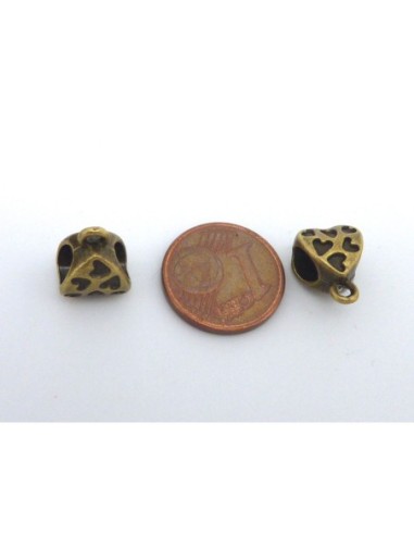 5 perles support breloque coeur 11,4mm ou bélière filigrane coeur en métal de couleur bronze gravé de coeur