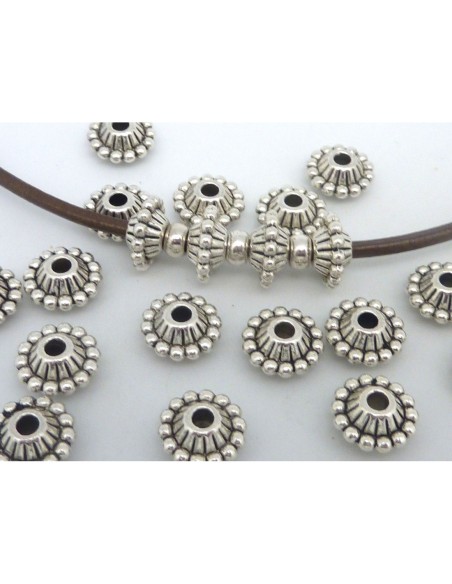 5 Perles connecteur ovale 11mm orné d'un anneau de points en son centreet de stries en métal argenté