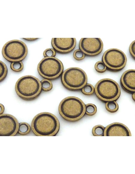 Mini breloque en métal de couleur bronze