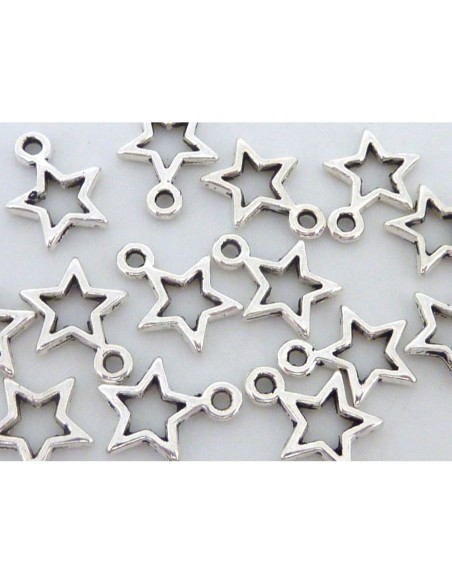 Petit pendentif étoile argenté évidé