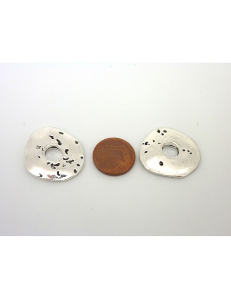Anneau connecteur 23mm pendentif irrégulier gravé en métal argenté