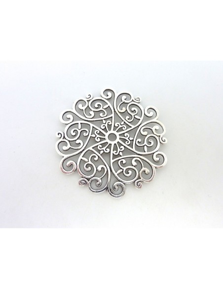 Grand pendentif estampe connecteur rosace filigrane 52mm en métal argenté