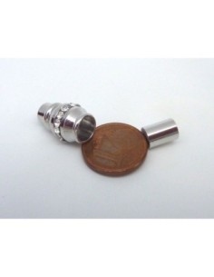 Fermoir aimanté tube orné de strass pour cordon de 5mm en métal argenté 2