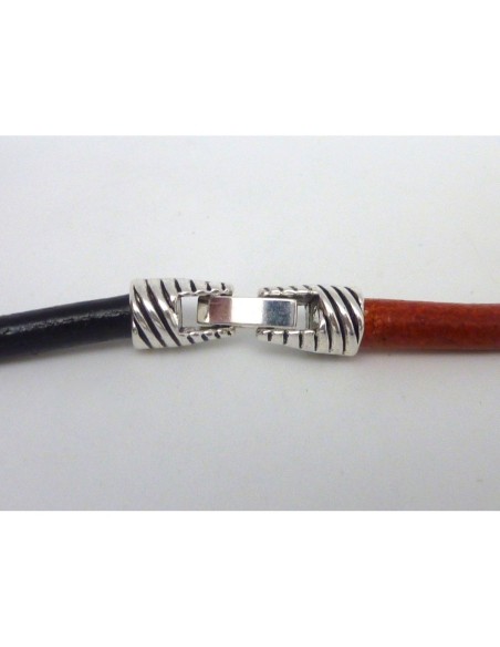 Fermoir clip embout rond pour cordon de 4,5mm en métal argenté strié