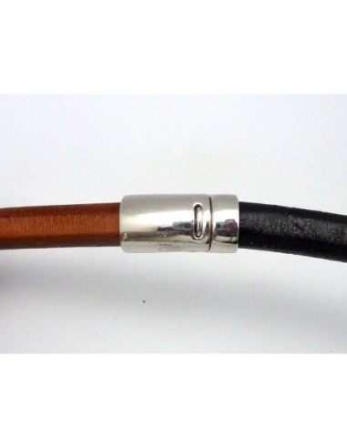 Fermoir pour cordon regaliz aimanté de couleur argenté en métal