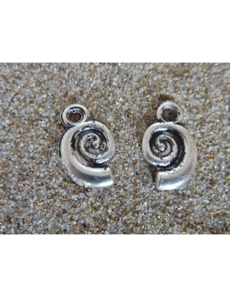 Lot de 20 Breloques escargot, pendentif escargot spirale en métal argenté 12mm x 7mm Lot de 20 Breloques escargot, pendentif escargot spirale en métal argenté 12mm x 7mm