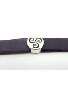 Perle argenté passant pour lanière cuir de 6mm triskel