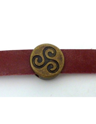 perle passant en métal de couleur bronze gravé style celtique Triskel pour lanière de 10mm