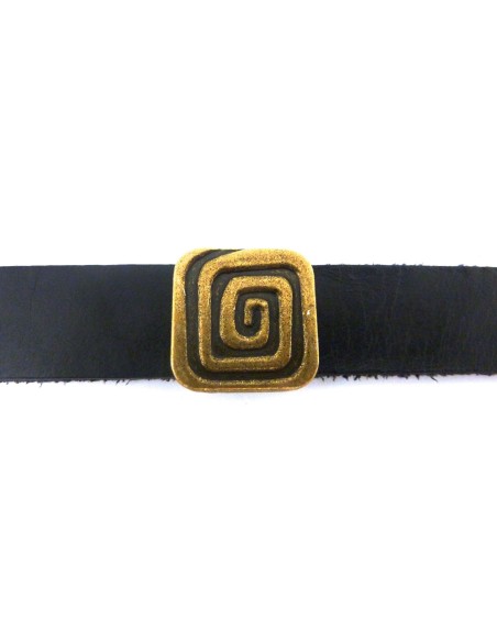 2 Perles passant carré 18,6mm en métal de couleur bronze motif spirale