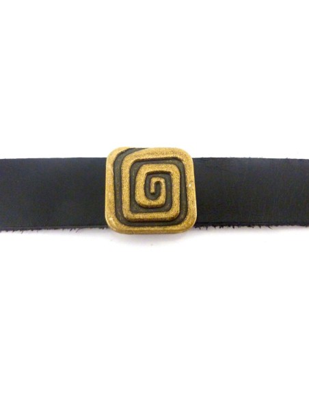 R-10 Perles passant carré 18,6mm en métal de couleur bronze motif spirale